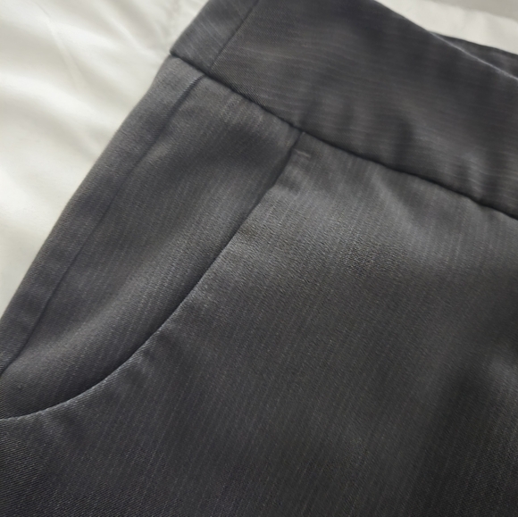 🔥 2/$9 or 3/$13   George Charcoal Pinstriped Wide-Leg Capri Trousers - Picture 4 of 6